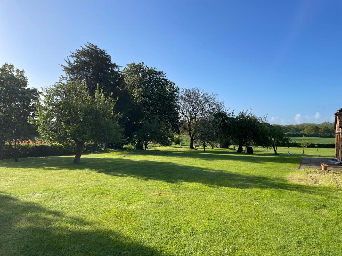 Little Park Farm Queen Anne Farmhouse & Apartments Stratfield Mortimer 外观 照片